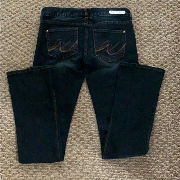 Express jeans size 2R - Picture 2 of 4